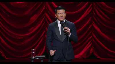[audience laughs applauds] - Ronny Chieng: Asian Comedian Destroys America!
