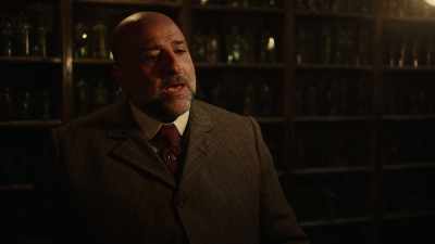 [audience laughs, applauds] - His Dark Materials