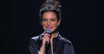[audience laughs and applauds] - Jenny Slate: Stage Fright