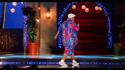 [audience laughs and applauds] - Gabriel Iglesias: Legend of Fluffy