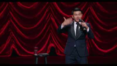 -[audience laughs]
-It is how they catch up with everybody. - Ronny Chieng: Asian Comedian Destroys America!