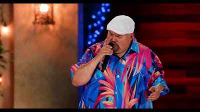 [audience laughs] - Gabriel Iglesias: Legend of Fluffy