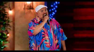 [audience laughs] - Gabriel Iglesias: Legend of Fluffy