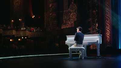 [audience laughs] - Tig Notaro: Hello Again