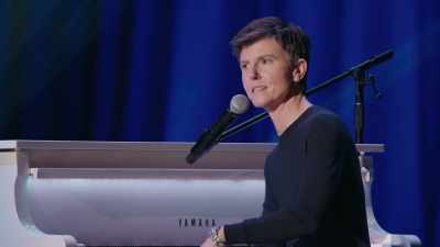[audience laughs] - Tig Notaro: Hello Again