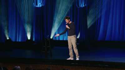 [audience laughs] - Tig Notaro: Hello Again