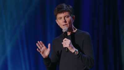 [audience laughs] - Tig Notaro: Hello Again