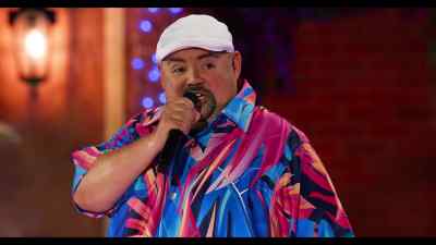 [audience laughs] - Gabriel Iglesias: Legend of Fluffy