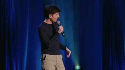 [audience laughs] - Tig Notaro: Hello Again
