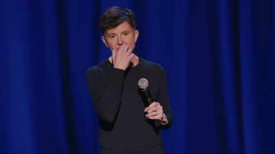 [audience laughs] - Tig Notaro: Hello Again