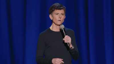 [audience laughs] - Tig Notaro: Hello Again