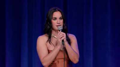 [audience laughs] - Hannah Berner: We Ride at Dawn