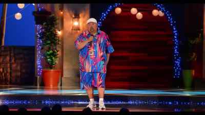 [audience laughs] - Gabriel Iglesias: Legend of Fluffy