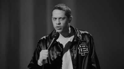 [audience laughs] - Pete Davidson: Turbo Fonzarelli