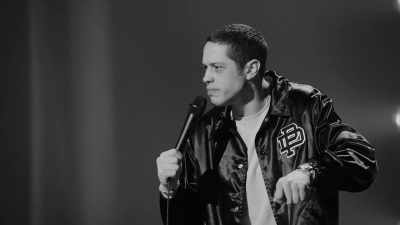 [audience laughs] - Pete Davidson: Turbo Fonzarelli