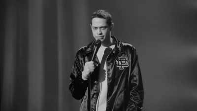 [audience laughs] - Pete Davidson: Turbo Fonzarelli