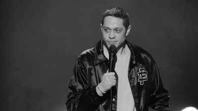 [audience laughs] - Pete Davidson: Turbo Fonzarelli
