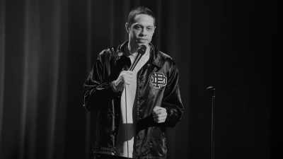 [audience laughs] - Pete Davidson: Turbo Fonzarelli
