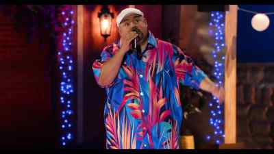 [audience laughs] - Gabriel Iglesias: Legend of Fluffy