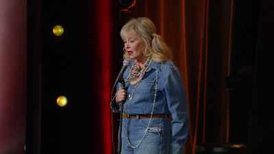 [audience laughs] - Roseanne Barr: Cancel This!