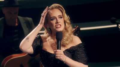 [AUDIENCE LAUGHS] - An Audience with Adele