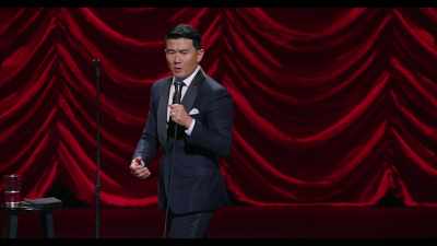 [audience laughs] - Ronny Chieng: Asian Comedian Destroys America!