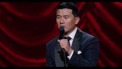 [audience laughs] - Ronny Chieng: Asian Comedian Destroys America!