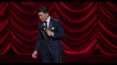 [audience laughs] - Ronny Chieng: Asian Comedian Destroys America!