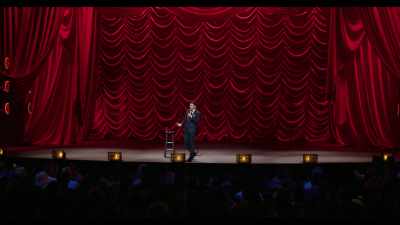 [audience laughs] - Ronny Chieng: Asian Comedian Destroys America!