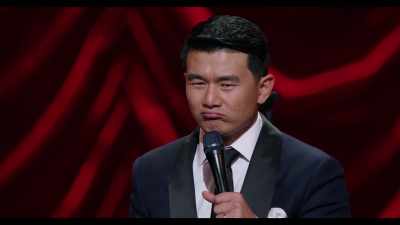 [audience laughs] - Ronny Chieng: Asian Comedian Destroys America!