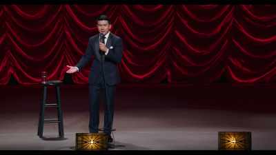 [audience laughs] - Ronny Chieng: Asian Comedian Destroys America!