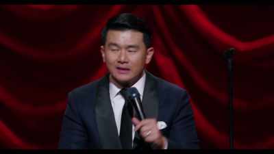 [audience laughs] - Ronny Chieng: Asian Comedian Destroys America!