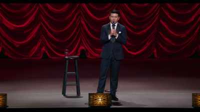 [audience laughs] - Ronny Chieng: Asian Comedian Destroys America!