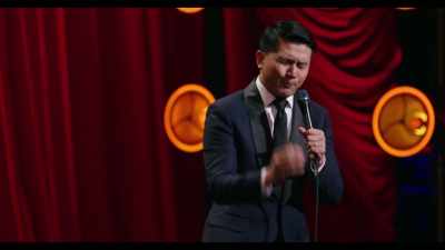 [audience laughs] - Ronny Chieng: Asian Comedian Destroys America!