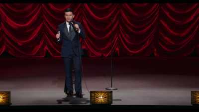 [audience laughs] - Ronny Chieng: Asian Comedian Destroys America!