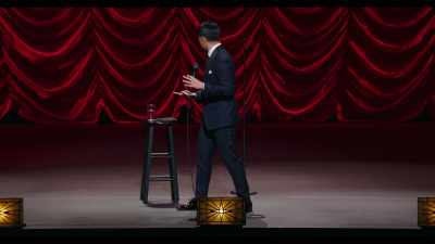 [audience laughs] - Ronny Chieng: Asian Comedian Destroys America!