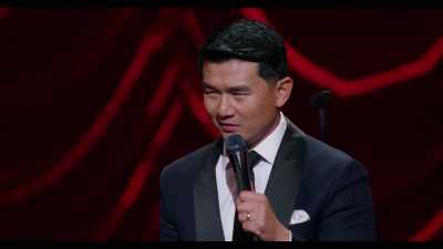 [audience laughs] - Ronny Chieng: Asian Comedian Destroys America!