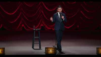 [audience laughs] - Ronny Chieng: Asian Comedian Destroys America!