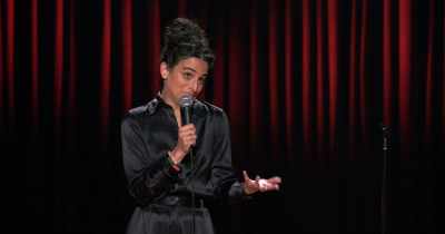[audience laughs] - Jenny Slate: Stage Fright