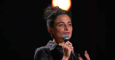 [audience laughs] - Jenny Slate: Stage Fright