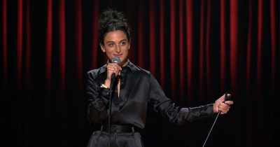 [audience laughs] - Jenny Slate: Stage Fright