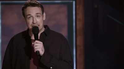 [audience laughs] - The Standups