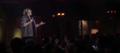 [audience laughs] - The Standups