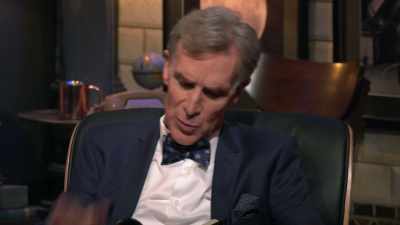 [audience laughs] - Bill Nye Saves the World