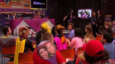 AUDIENCE MEMBER: Creddie! - iCarly