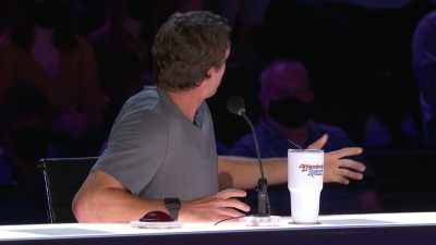 [audience shouting] - America's Got Talent: Extreme