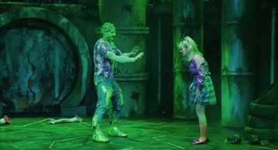 (audience snickering) - The Toxic Avenger: The Musical
