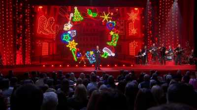 [audience whooping] - Nate Bargatze's Nashville Christmas