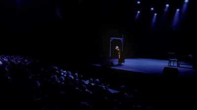 [audiencia riendo] - The Confession Musical