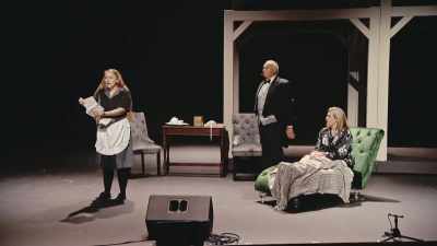 [audiencia riendo] - The Confession Musical